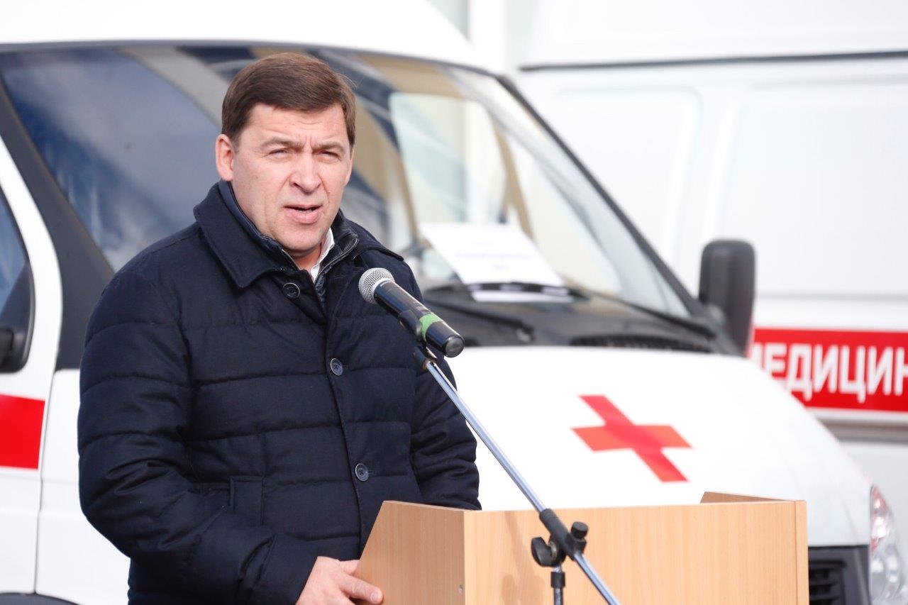 Центру медицины катастроф вручили реанимобиль для оказания экстренной помощи тяжело пострадавшим пациентам - Фото 3