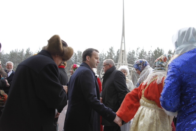 Инспекторы МБВ взглянули на будущий ЭКСПО-парк с высоты и перешли границу Европы—Азии - Фото 7