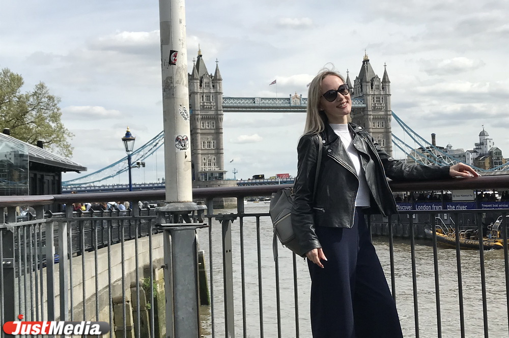 Переводчик Елена Ушакова: «Потеплело градусов на 10 – и настроение совсем другое». В Екатеринбурге последний теплый денек. ФОТО, ВИДЕО - Фото 5