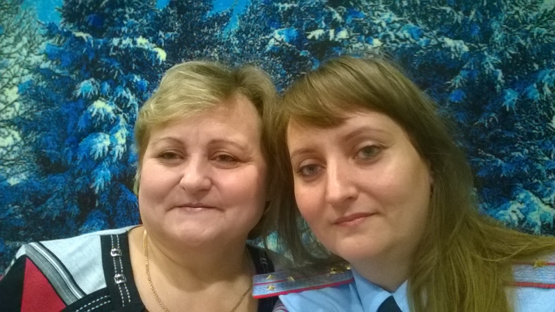 Свердловские полицейские сделали селфи со своими мамами - Фото 3