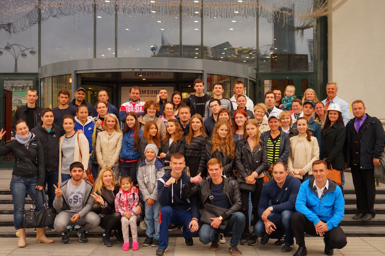 Тысяча екатеринбуржцев сделала селфи на фоне «Пассажа»  - Фото 18