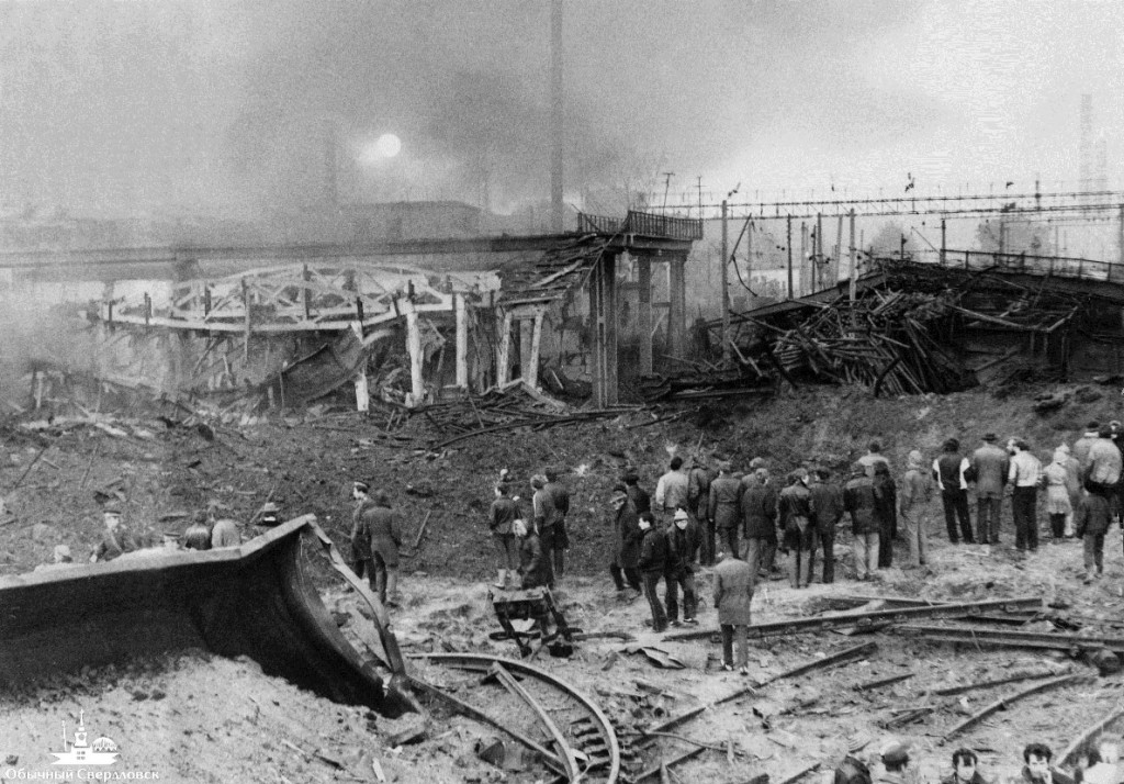 «Люди прыгали из окон: кто на провода попадал, кто куда. Средств эвакуации тогда не было». Вспоминаем истории крупных свердловских пожаров. СПЕЦПРОЕКТ  - Фото 8