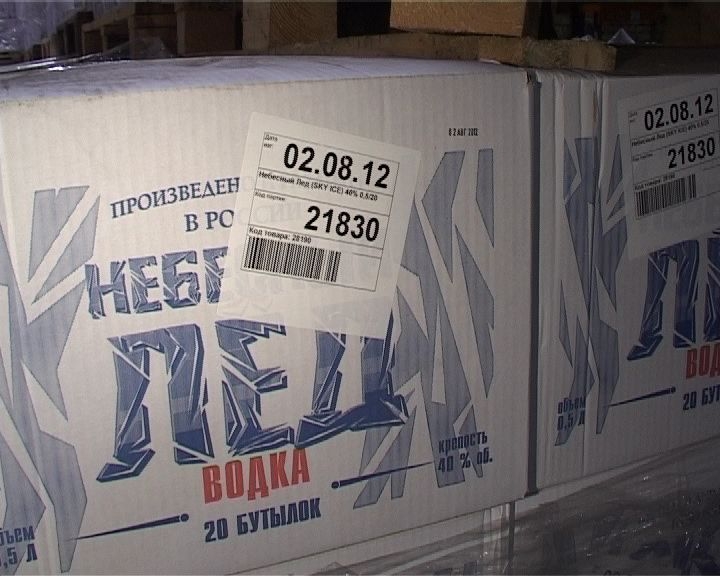 Полицейские изъяли в Екатеринбурге более 150 тысяч бутылок водки с подозрительными акцизными марками - Фото 4