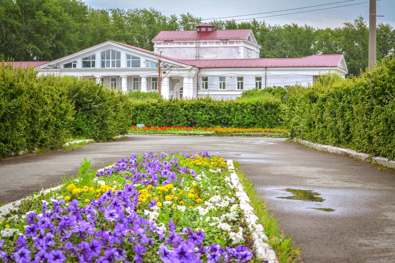 Деловой и культурный центр, дом культуры, Советская ул., 1, Богданович - Яндекс