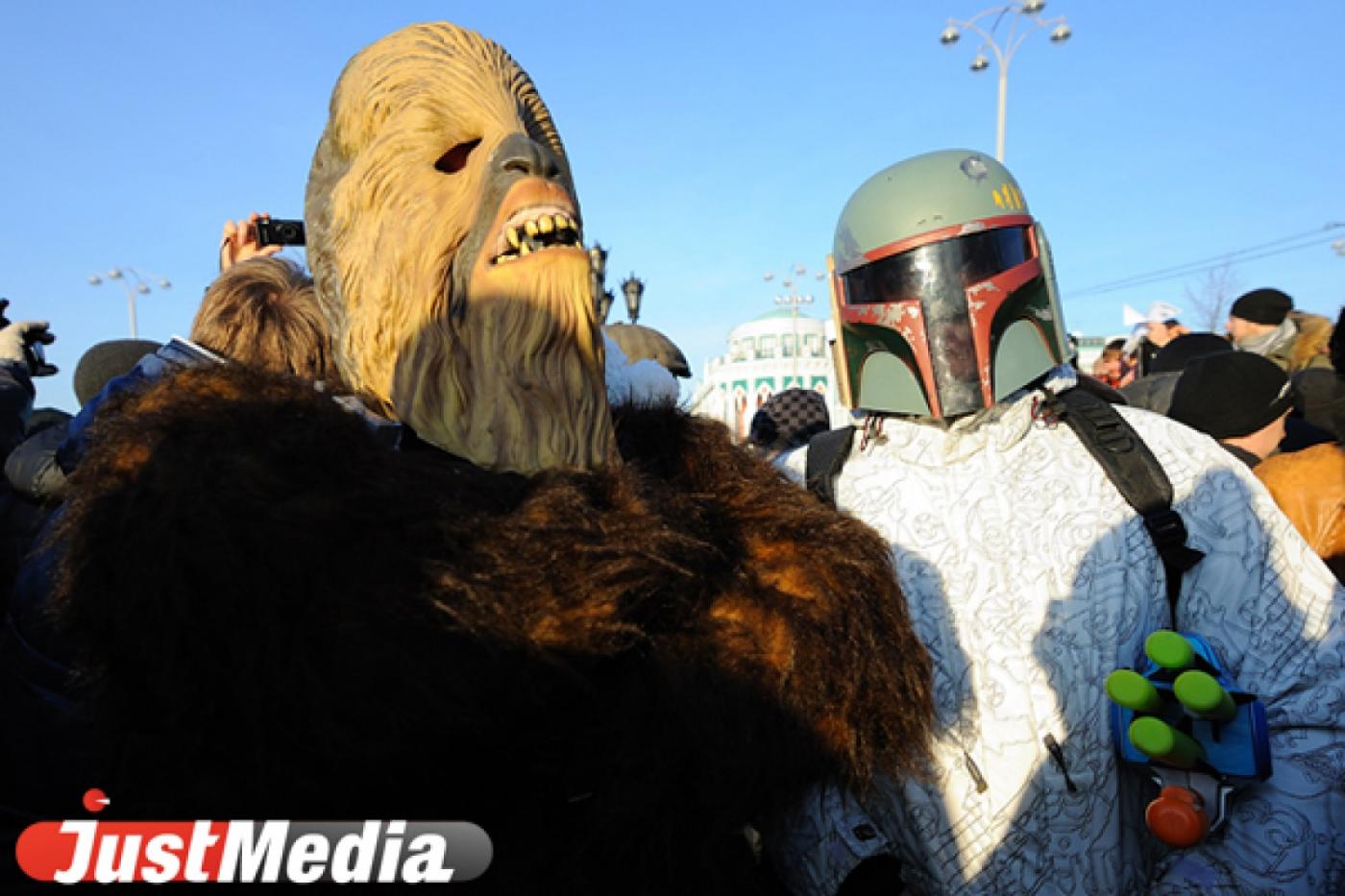 Десятая часть митингов и флешмобов в Екатеринбурге проходят с нарушениями - Фото 1