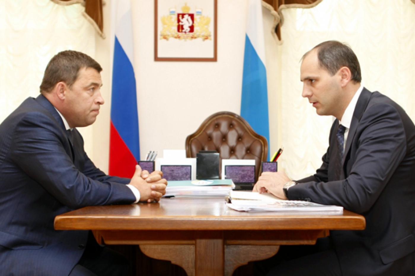 Куйвашев Паслеру о бюджете, Паслер Куйвашеву — о телебашне - Фото 1