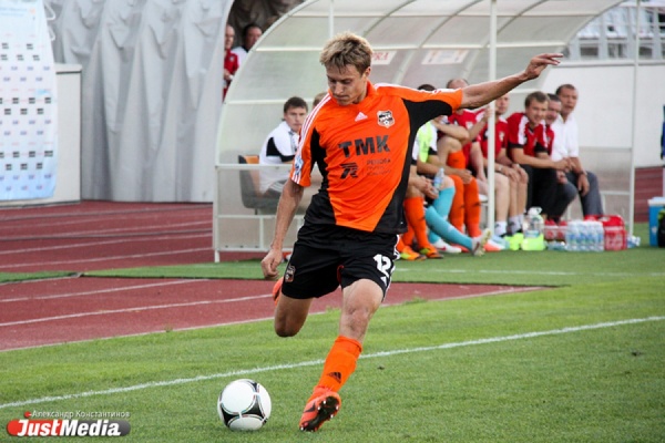 ФК «Урал» может привезти в Екатеринбург Гуса Хиддинка и дагестанских футбольных фанатов - Фото 1