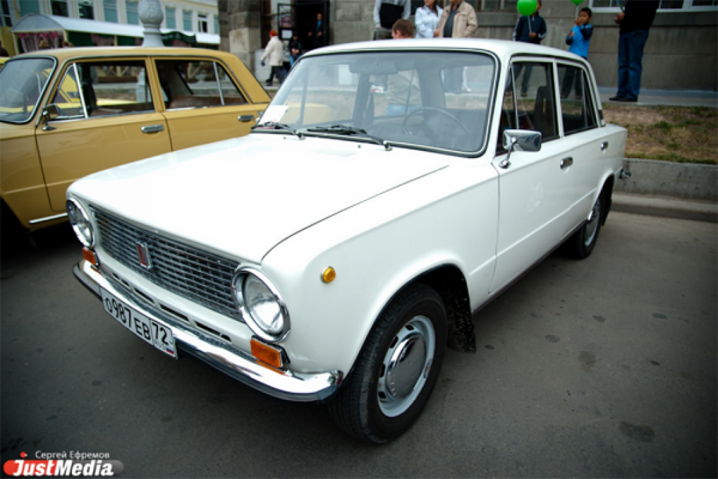 Приговор «ракушкам». Мэрия уберет металлические гаражи из центра и Кольцово - Фото 1