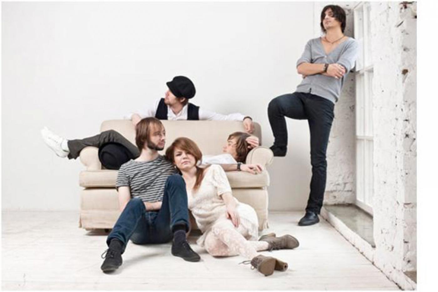 На разогреве у Garbage выступит группа Coockoo - Фото 1