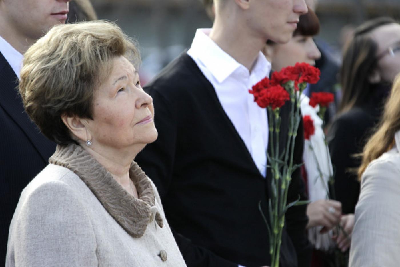 Наина Ельцина вручила стипендии первого Президента России студентам и аспирантам УрФУ - Фото 1