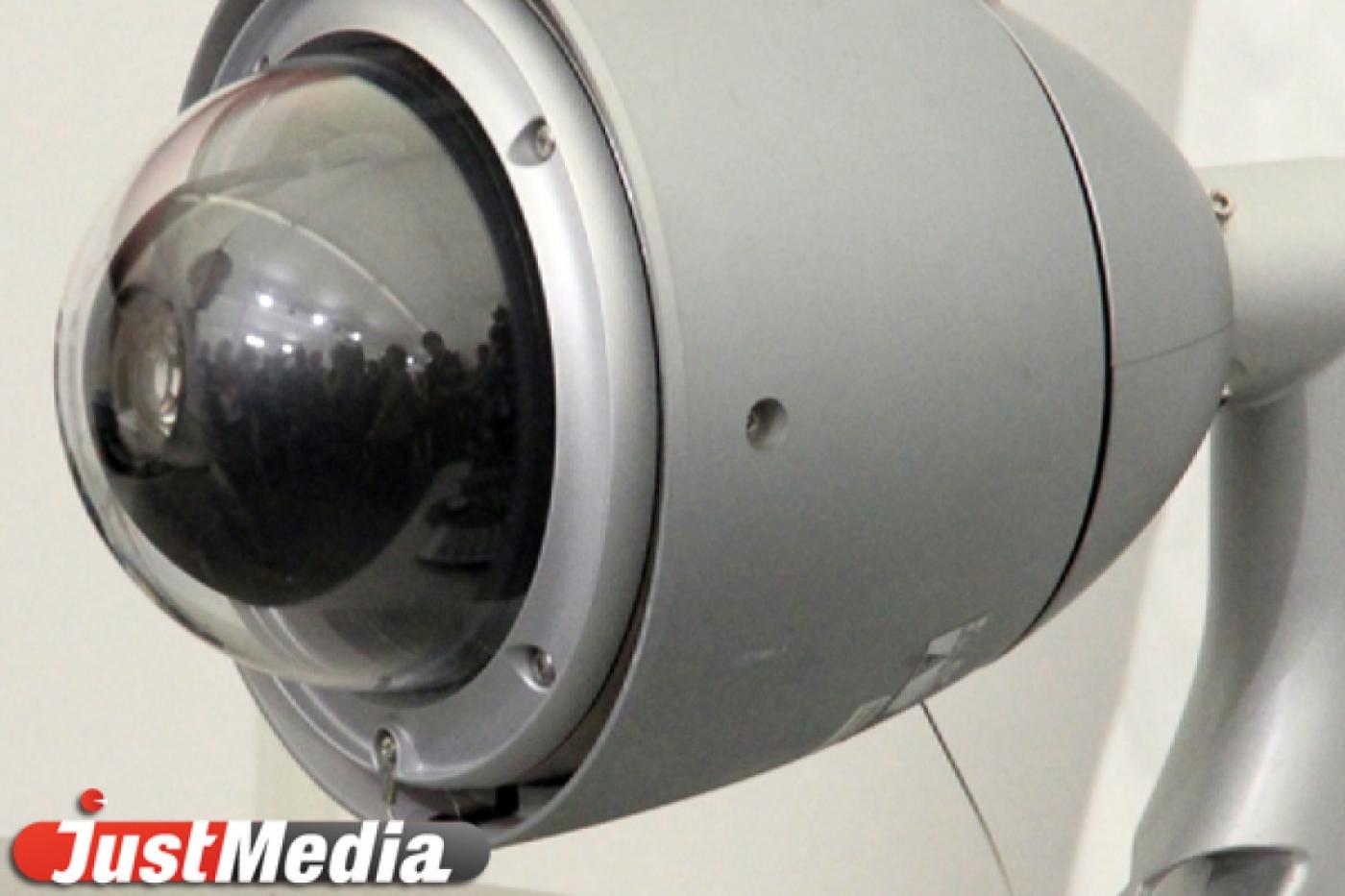 «Большого брата» не обманешь. Правительство области решило бороться с нарушителями ПДД с помощью камер - Фото 1