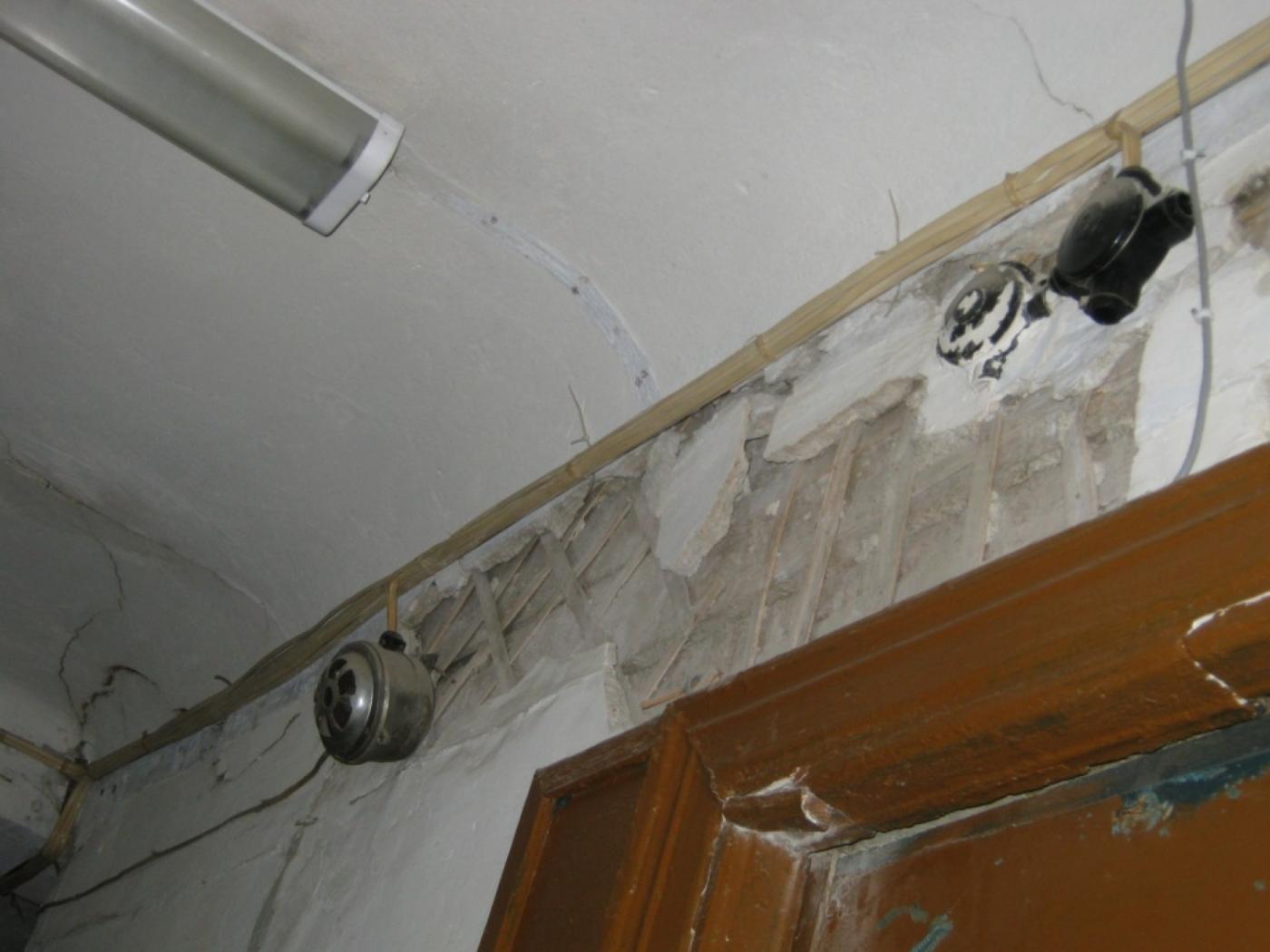 Студенты Горного живут в нечеловеческих условиях. «Косареву дешевле заплатить штраф, чем покупать сигнализацию» - Фото 1