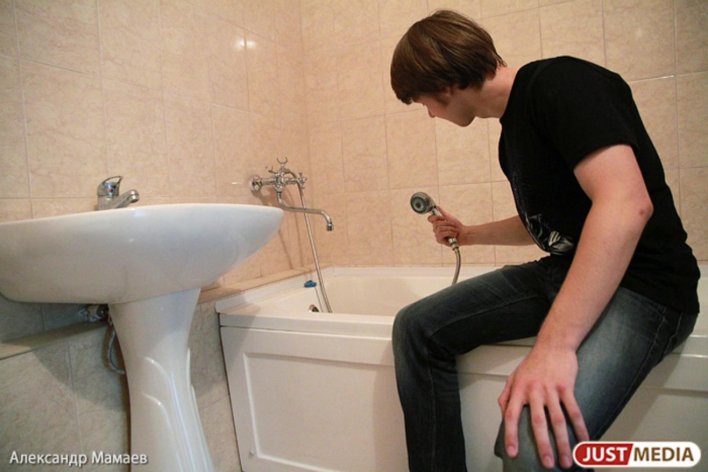 Скандал! Управляющая компания перекрыла канализацию сразу в пяти квартирах девятиэтажки на улице Восстания - Фото 1