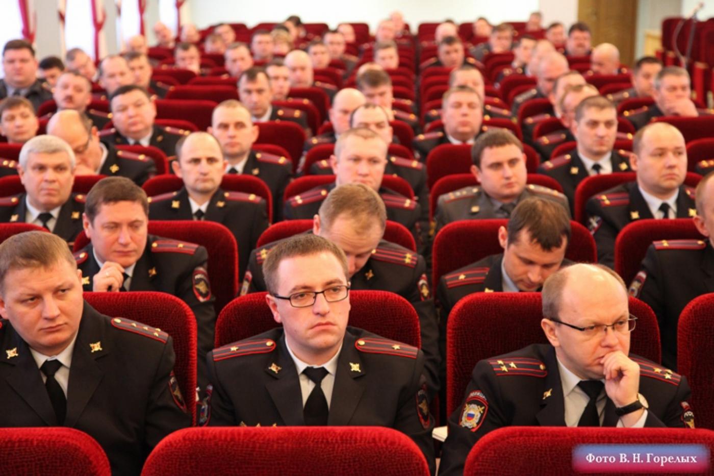 Больше дисциплины и взаимодействия с общественными организациями: в ГУ МВД области состоялось расширенное заседание коллегии - Фото 1