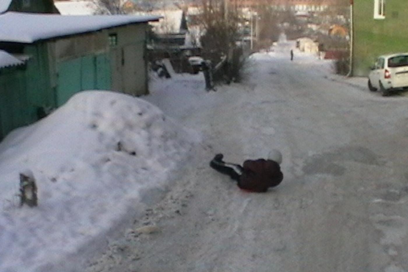 В ГИБДД объявили 'охоту' на горки - Фото 1