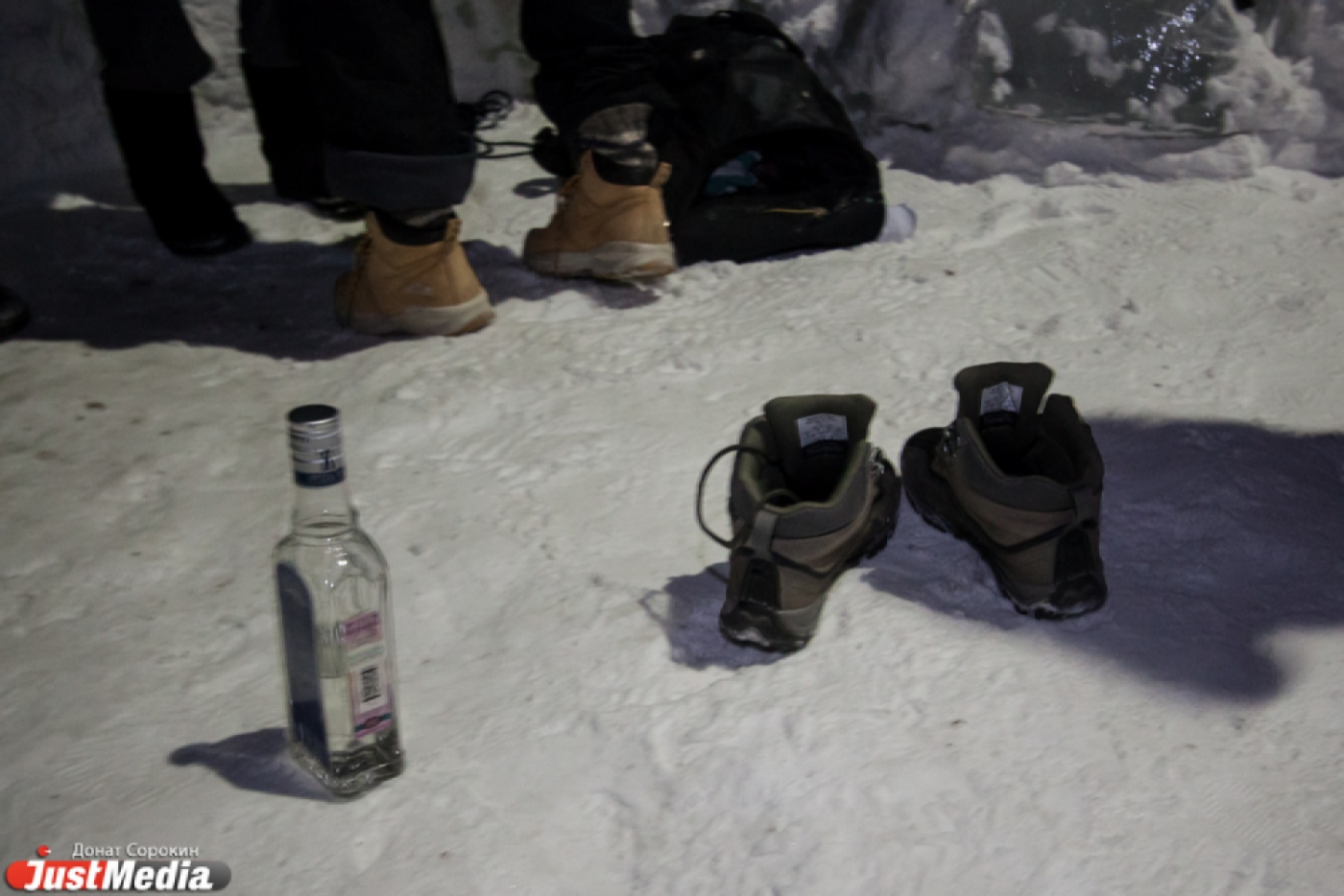 С озера Шарташ полиция эвакуировала 80 купальщиков — из-за сообщения о заложенной возле купели бомбе - Фото 1