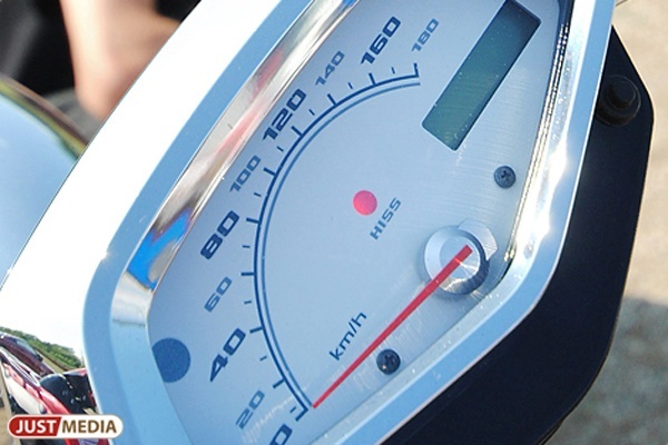 Лучшие мотогонщики из 14 стран будут бороться в Каменске-Уральском на этапе чемпионата мира по мотокроссу - Фото 1