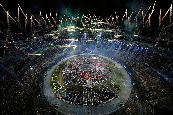 Королева Великобритании Елизавета II открыла Олимпиаду-2012 в Лондоне - Фото 1