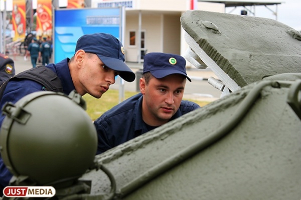 «Оборона и защита-2012»: пожарные покажут ПУРГУ, а полицейские — ОКО - Фото 1