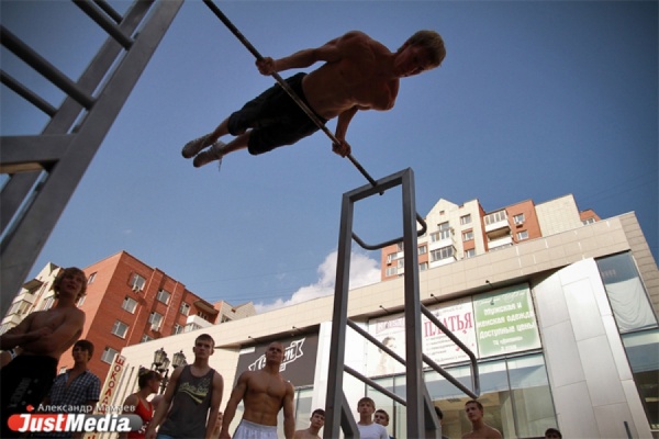 Екатеринбуржец стал третьим на чемпионате мира в новой спортивной дисциплине - Street Workout - Фото 1