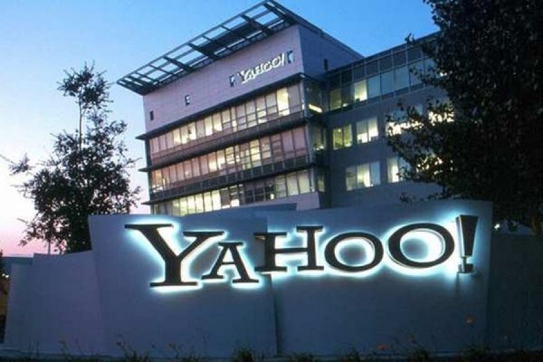 Директора бюро Yahoo News уволили из-за шутки в адрес кандидата в президенты США Ромни - Фото 1