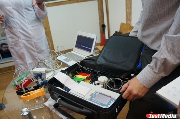 В Свердловской области расширяется практика передачи электрокардиограмм по мобильному телефону - Фото 1