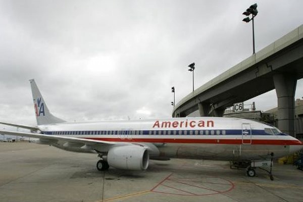 Два самолета экстренно сели в аэропорту Нью-Йорка из-за угрозы взрыва на борту - Фото 1