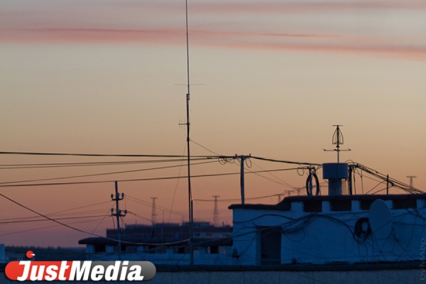 Сегодня «Русский репортер» рассматривает Екатеринбург, как под лупой: новости о городе каждую минуту - Фото 1