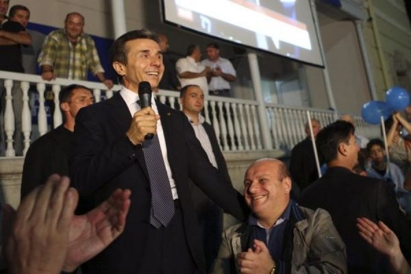 Блок Бидзины Иванишвили набрал на выборах в парламент Грузии  55% голосов - Фото 1
