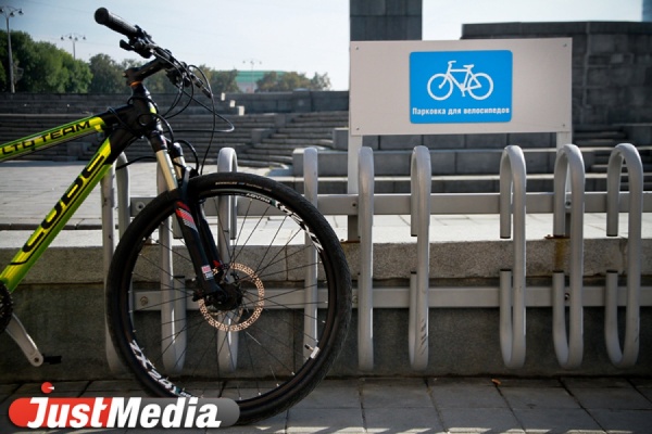 Чиновники предложили регистрировать в ГИБДД скутеры и велосипеды - Фото 1