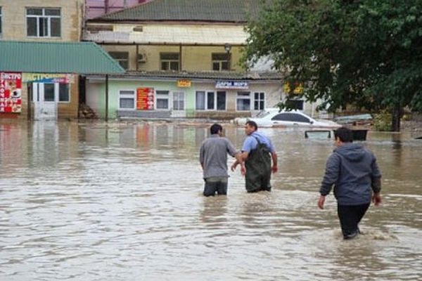 Стали известны имена шести погибших во время наводнения в дагестанском Дербенте - Фото 1