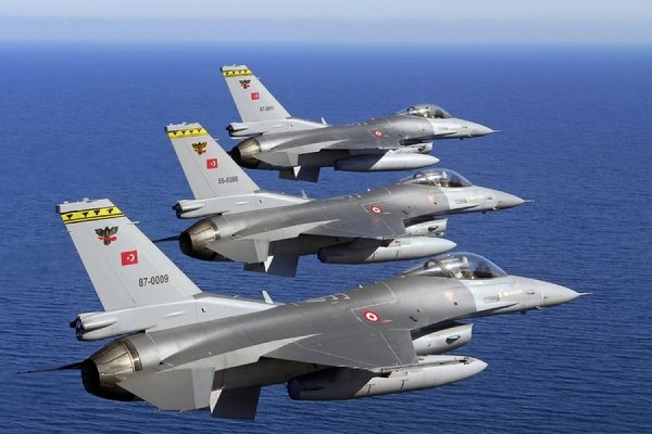 Турция закрыла воздушное пространство для сирийских самолетов - Фото 1
