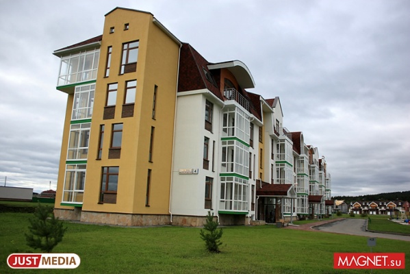 Екатеринбуржцы не хотят переезжать в таунхаусы — далеко и дорого - Фото 1