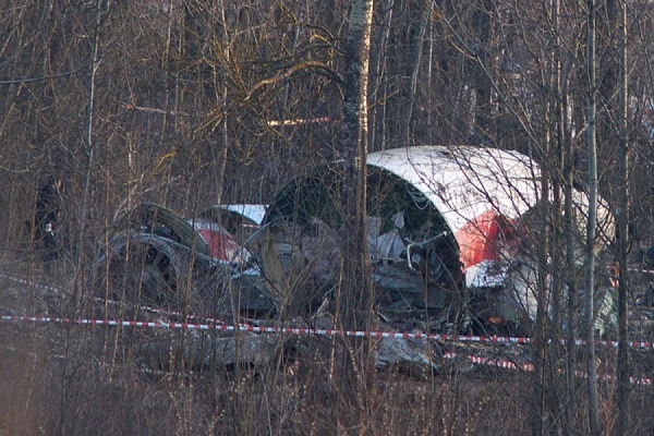 На обломках самолета польского президента обнаружена взрывчатка - Фото 1