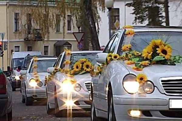 Полиция составила протоколы составлены на водителей «свадьбы со стрельбой» в Москве - Фото 1