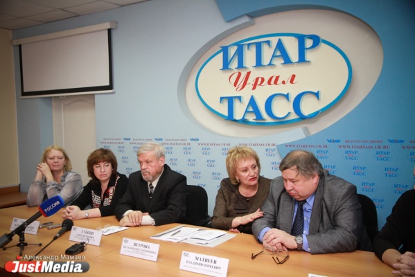 Шигирский идол в полном порядке. Реставраторы из Эрмитажа довольны состоянием уральских сокровищ - Фото 1