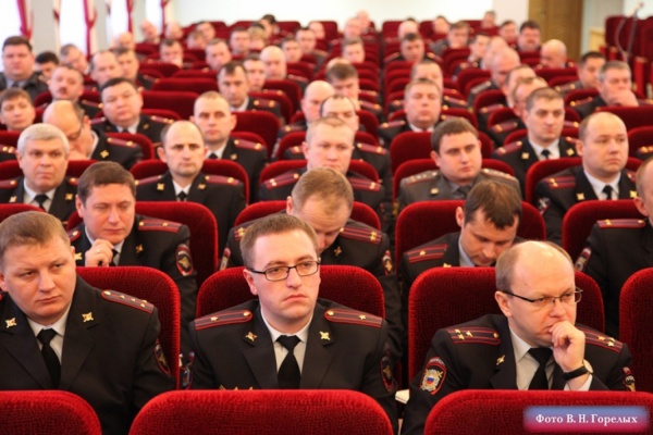 Больше дисциплины и взаимодействия с общественными организациями: в ГУ МВД области состоялось расширенное заседание коллегии - Фото 1