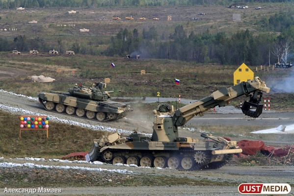 Представители 40 иностранных государств уже заявили о своем участии в выставке вооружения-2013 - Фото 1