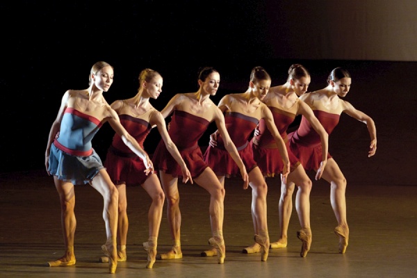 Большой театр везет в Екатеринбург лучших балерин и танцовщиков - Фото 1