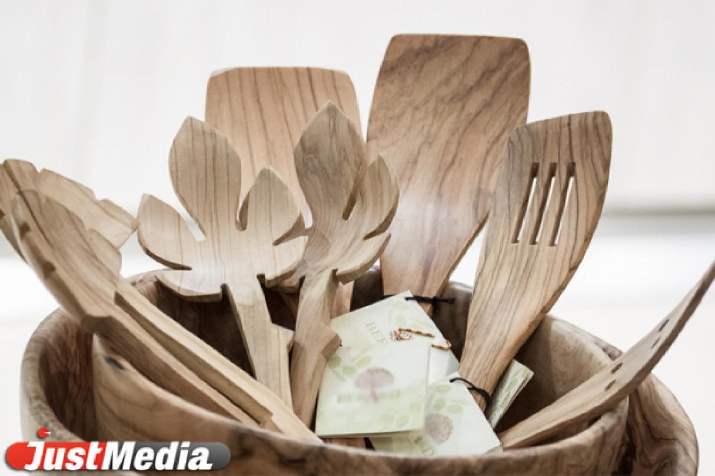 В Екатеринбурге появился театр из посуды и других бытовых предметов - Фото 1