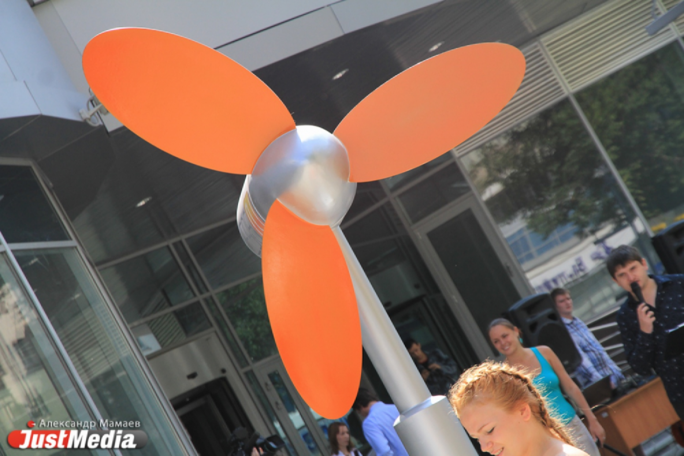 Екатеринбургский «Памятник жаркому лету» вошел в шорт-лист международного фестиваля рекламы - Фото 1