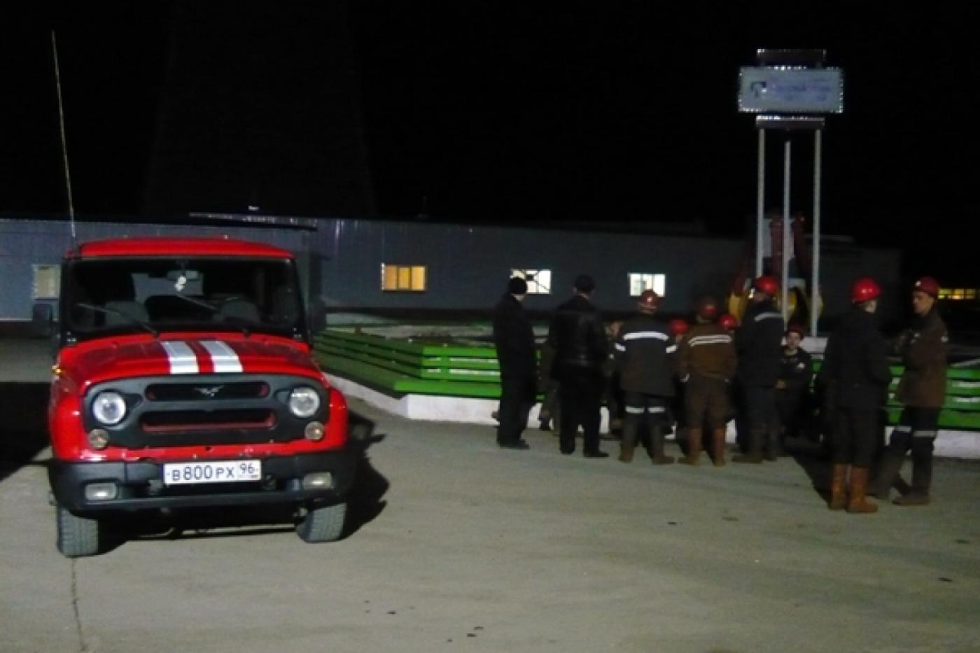 Пожар в шахте «Новокальинская». Эвакуированы 122 горняка - Фото 1