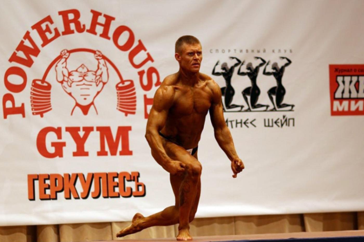 Шалинский полицейский завоевал «серебро» на чемпионате УрФО по бодибилдингу - Фото 1