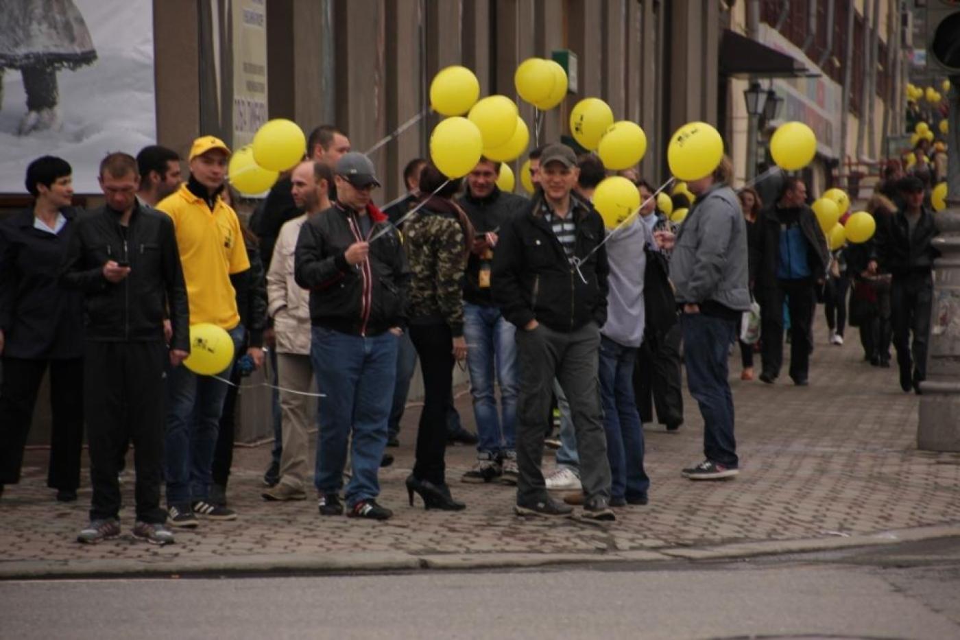 В Екатеринбурге попробовали передать сигнал без помощи средств связи - Фото 1