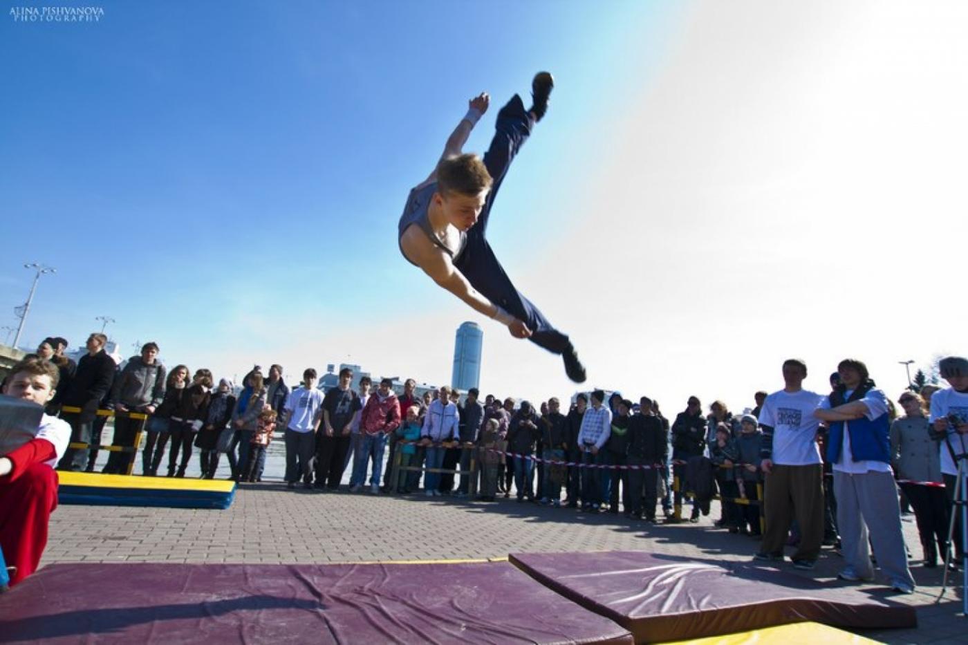 «Своими силами»: фестиваль спортивной культуры открывается на Плотинке - Фото 1