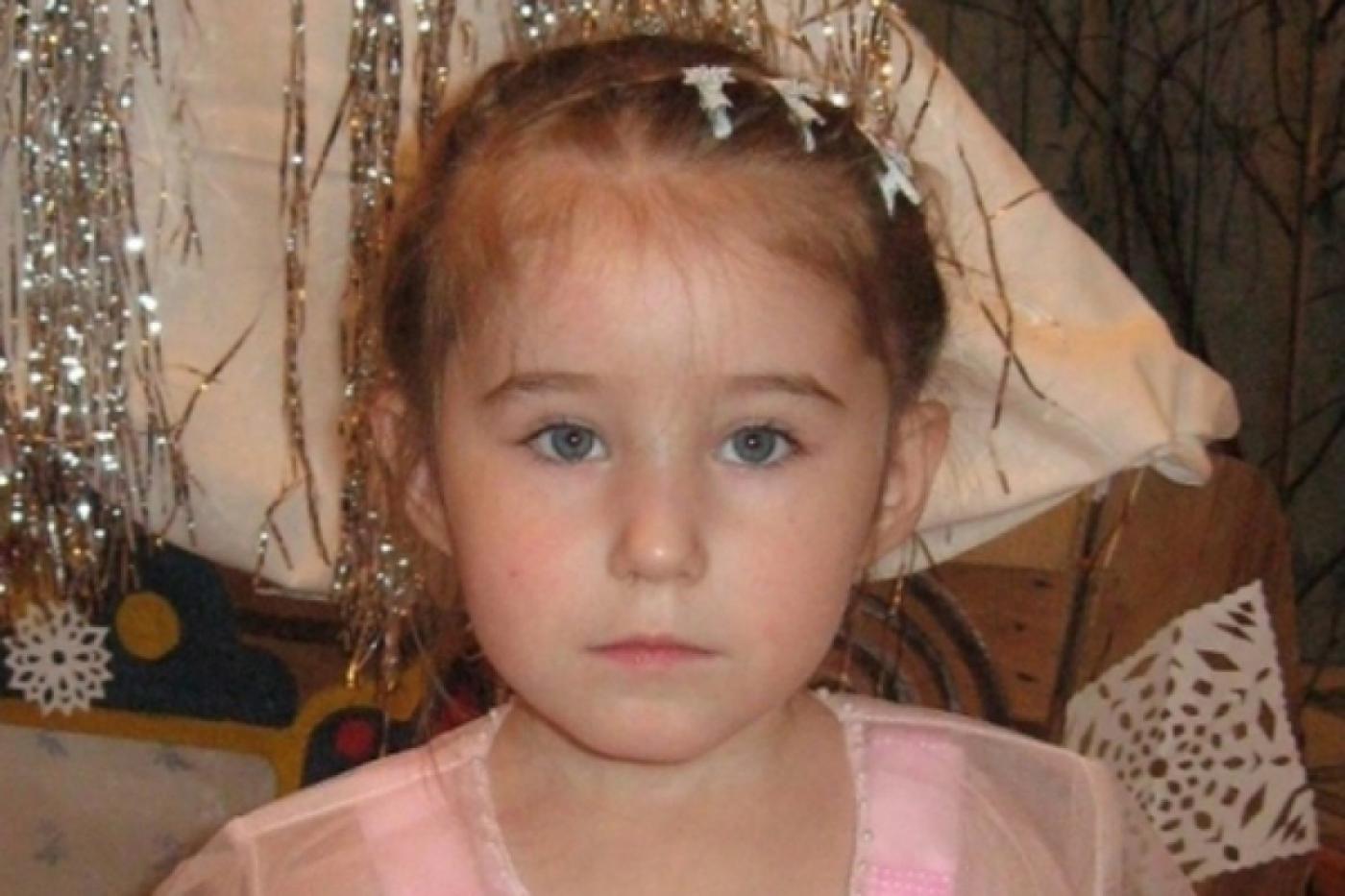 Сотрудники полиции разыскивают пропавшую без вести девочку - Фото 1