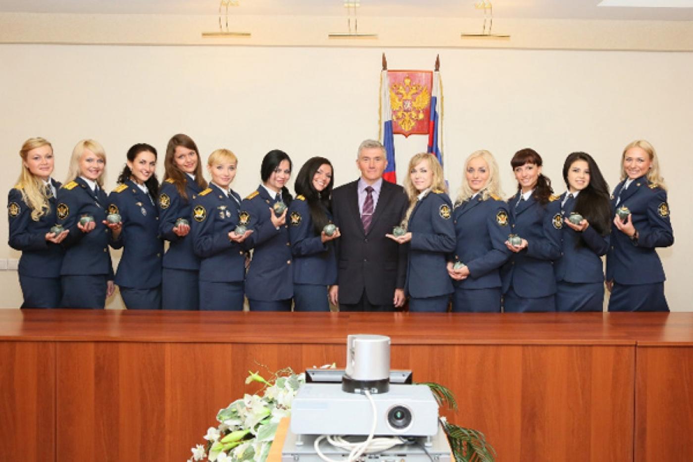 В Екатеринбурге стартовал финал всероссийского конкурса «Мисс УИС». За победу бьются 12 очаровательных девушек - Фото 1