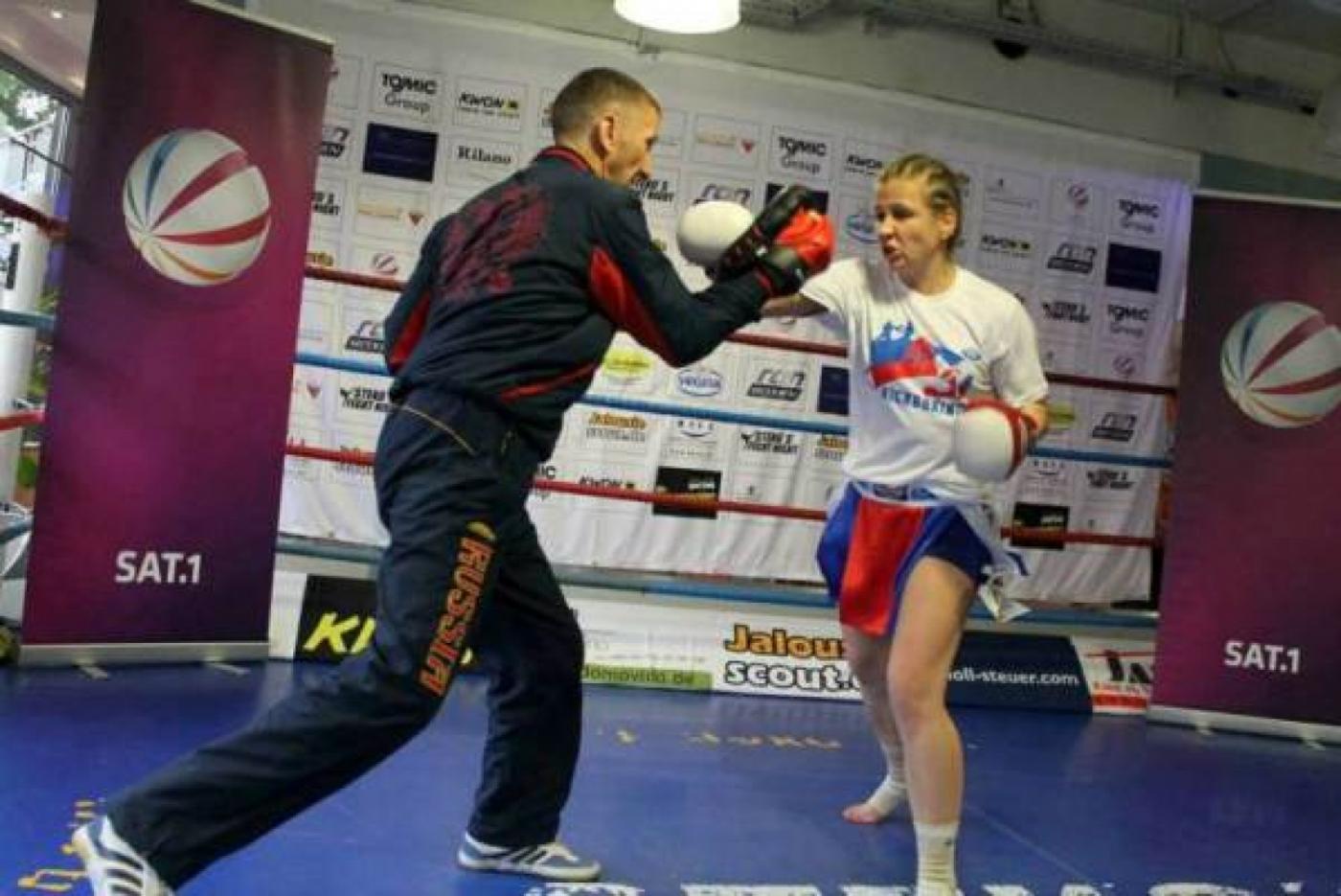 Сотрудница службы судебных приставов из Нижнего Тагила стала чемпионкой мира по кикбоксингу - Фото 1