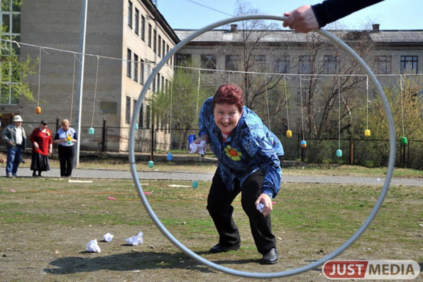 «Алло! мы ищем таланты». В Екатеринбурге пройдет конкурс для пенсионеров и инвалидов - Фото 1