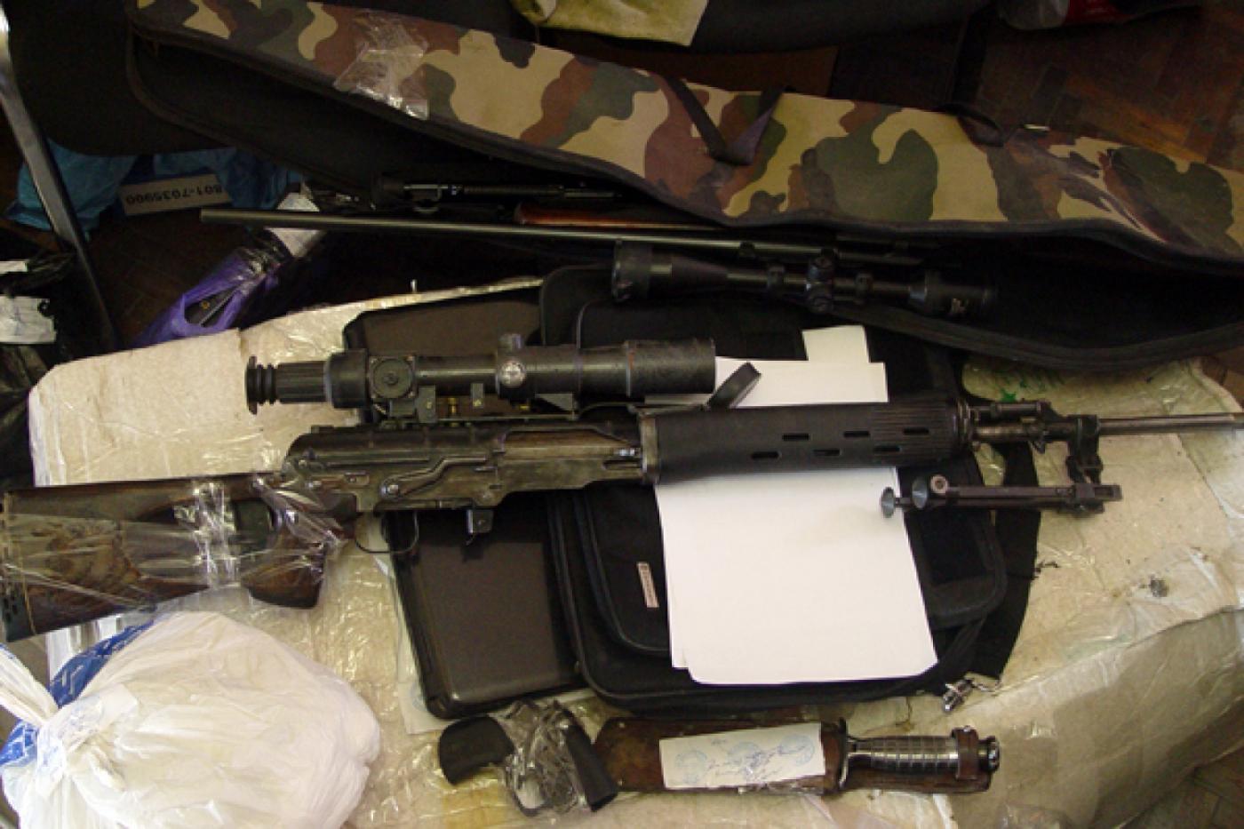 Полицейские из отдела борьбе с оргпреступностью изъяли внушительный арсенал - Фото 1